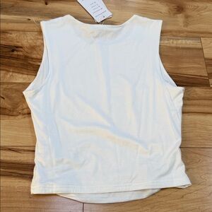 Women's White Sleeveless Top